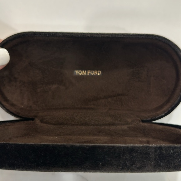 TOM FORD Medium Black velvet Sunglass Case only, New brown inside - Picture 5 of 6